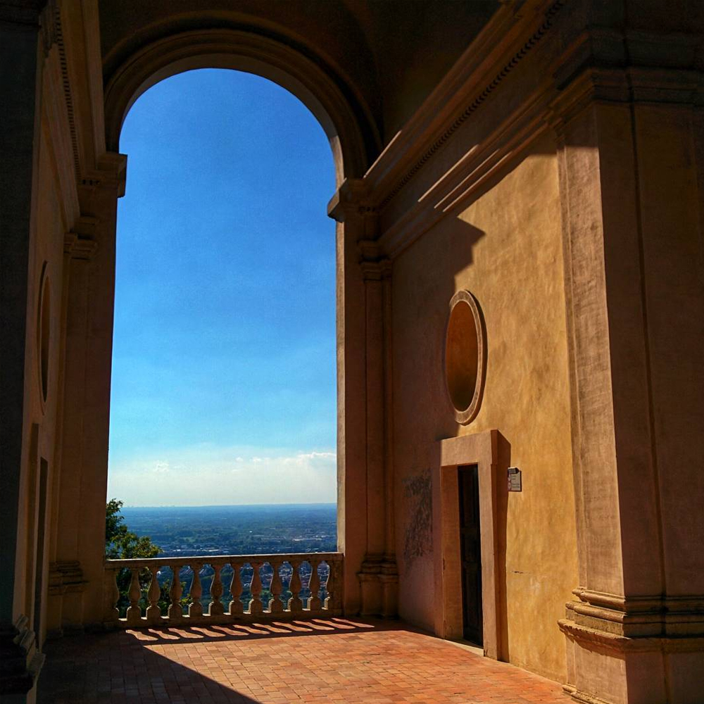 Villa d'Este da una finestra A Tour Guide in Rome