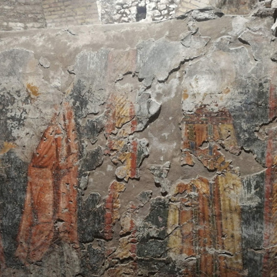 Decorazioni ad affresco nella cripta della Basilica inferiore di San Crisogono