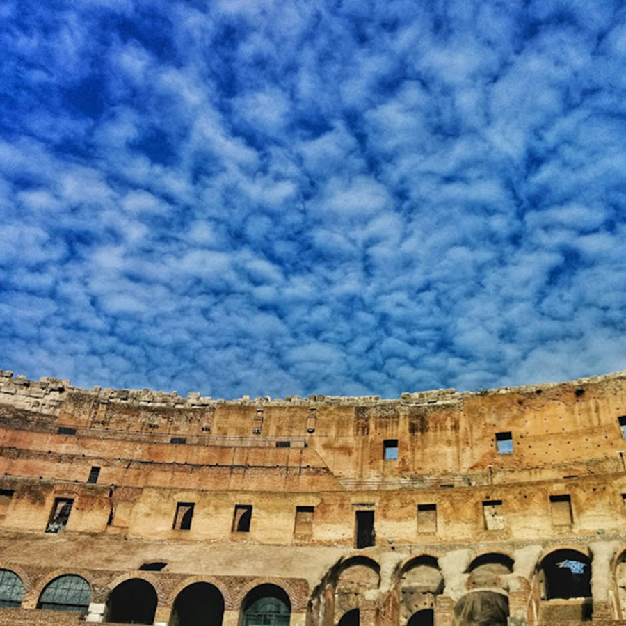 Il cielo sopra il Colosseo